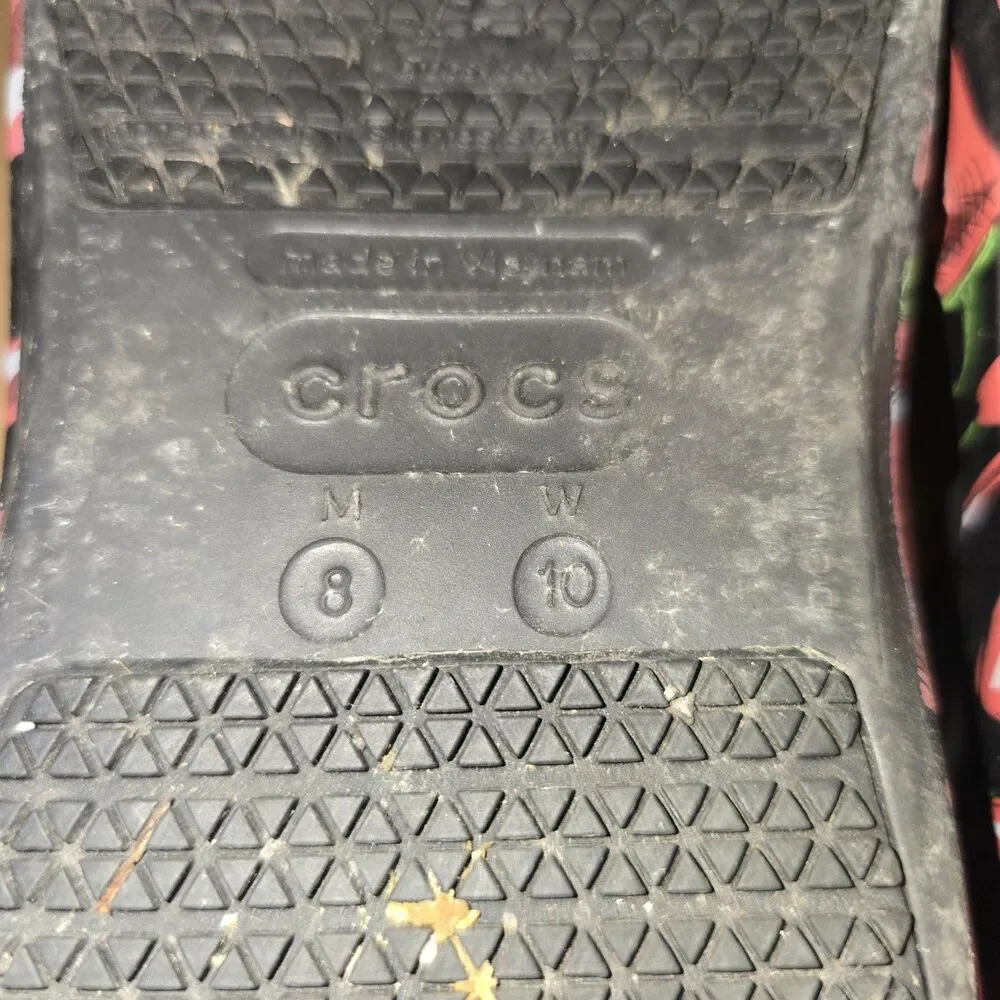 Crocs Bistro Clog Mens 8 Black Red Chili Pepper Slip Resistant Work Shoes Unisex